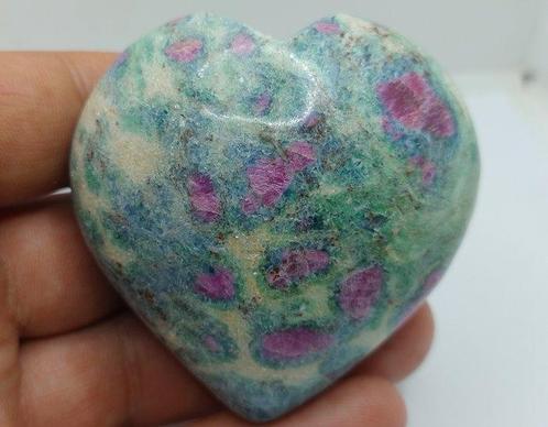 Robijn in Zoisiet - Hart- 166 g, Verzamelen, Mineralen en Fossielen