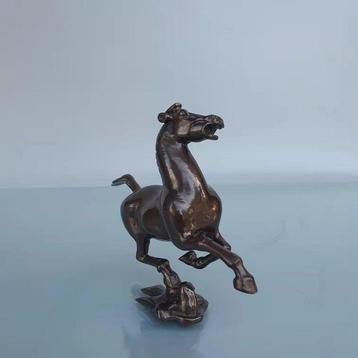 Beeldje - Dynamic Horse - Brons