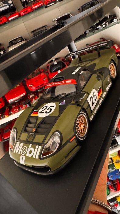 Werk83 1:18 - Modelauto - Porsche 911 GT1 #25 -, Hobby en Vrije tijd, Modelauto's | 1:5 tot 1:12