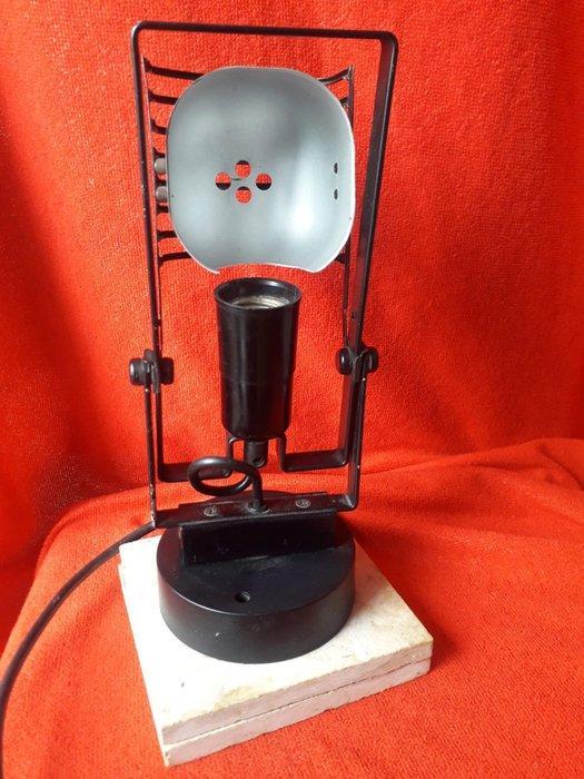 Artemide - Sergio Asti - Lampe de table - Métal, Antiek en Kunst, Antiek | Verlichting