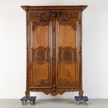 Prachtige Normandische Bruidskast beschikbaar voor biedingen