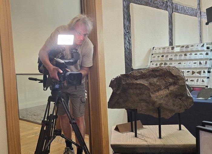 52 kg Monster Meteoriet - NWA 16375 Chondriet L5, Collections, Minéraux & Fossiles