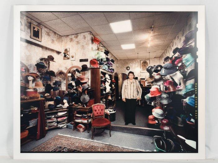 Niels Helmink (1976) - Shopkeepers, Maison Nuver, Antiek en Kunst, Kunst | Designobjecten