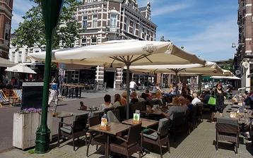 Diverse parasols voor zowel particulier als horeca beschikbaar voor biedingen