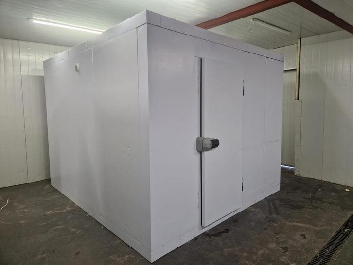 Koelcel 270 x 300 x 220 cm stekker klaar, Zakelijke goederen, Horeca | Keukenapparatuur, Gebruikt, Koelen en Vriezen