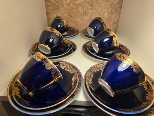 Lomonosov Imperial Porcelain Factory - Koffieservies (18) -, Antiek en Kunst, Antiek | Meubels | Tafels