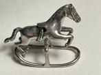 Miniatuur beeldje - Cavallo a dondolo e tromba (2) - .800