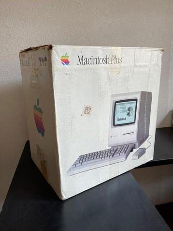 Apple Macintosh Plus BOXED USA - 120 VOLT + Keyboard +