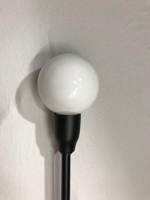 Charlotte Perriand - Wandlamp - Mini wandlamp met kantelbare, Antiek en Kunst, Antiek | Verlichting