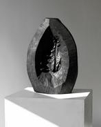 Ros Khavro - sculptuur, Abstract  - Unique - 48 cm - Hout -
