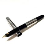 Pilot - Vintage PILOT Fountain Pen - Dark Blue with 14K Gold, Verzamelen, Pennenverzamelingen, Nieuw
