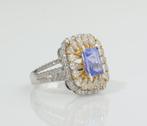 Statement ring - 14 karaat Witgoud - 2.15ct. tw. Tanzaniet -