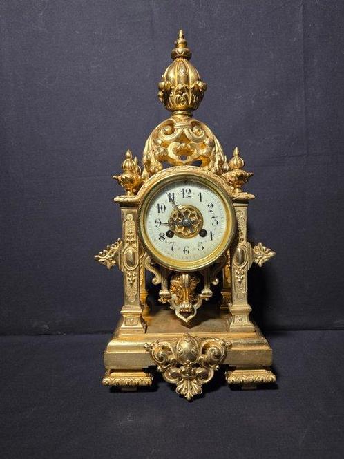 Horloge de table Style Gothique - Bronze doré - 1850-1900 -, Antiek en Kunst, Antiek | Klokken