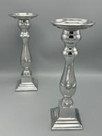 twee hoge kandelaren - Kandelaar (2) - Aluminium, Antiek en Kunst