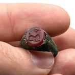 Oud-Romeins intaglio Brons Ring (Zonder minimumprijs)