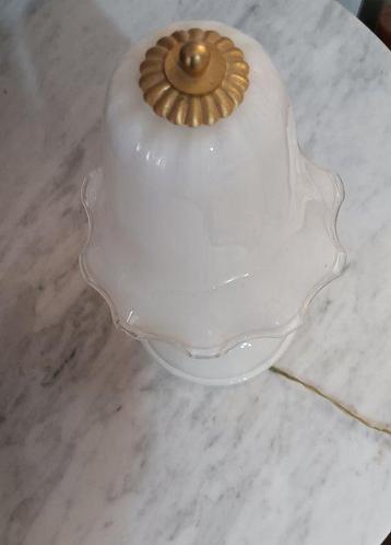 Nachtlampje - Murano glas wit melkachtig mondgeblazen