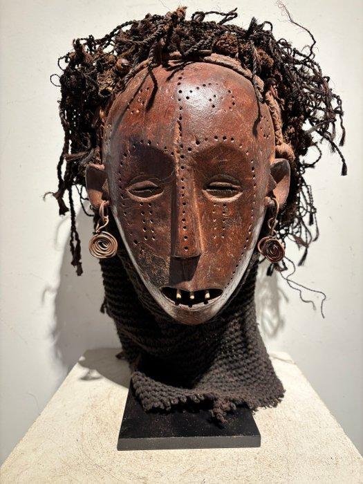 Dansmasker - Ovimbundu - Congo (Zonder minimumprijs), Antiek en Kunst, Kunst | Niet-Westerse kunst