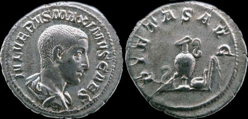 235/6-238ad Roman Maximus Ar denarius emblems of the pont..., Postzegels en Munten, Munten en Bankbiljetten | Verzamelingen, Verzenden