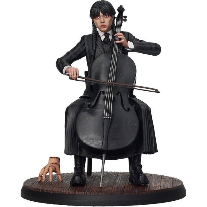 Wednesday PVC Statue Wednesday Cello 20 cm, Verzamelen, Film en Tv, Ophalen of Verzenden