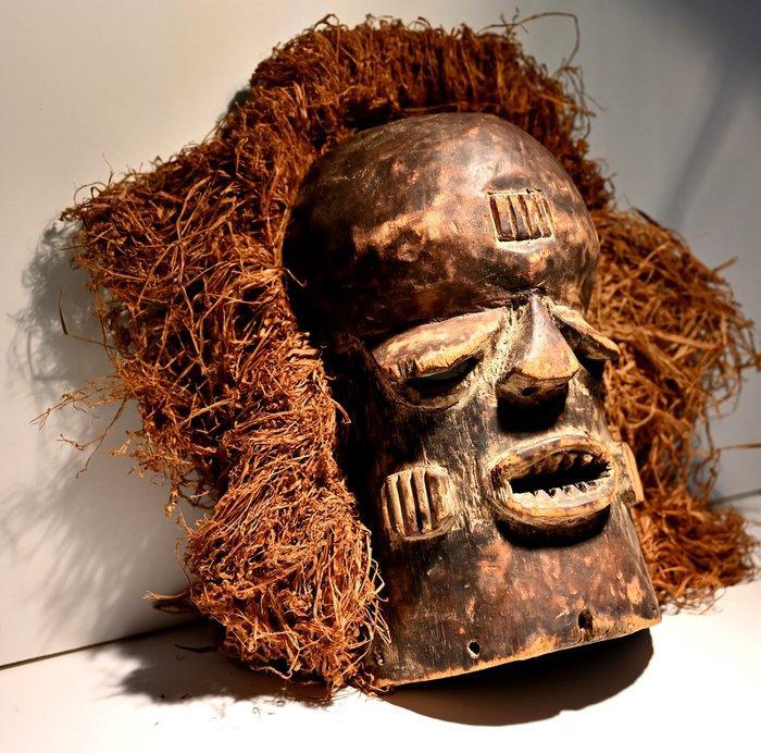 Mask - Bena Lulua - Congo (Zonder minimumprijs), Antiquités & Art, Art | Art non-occidental