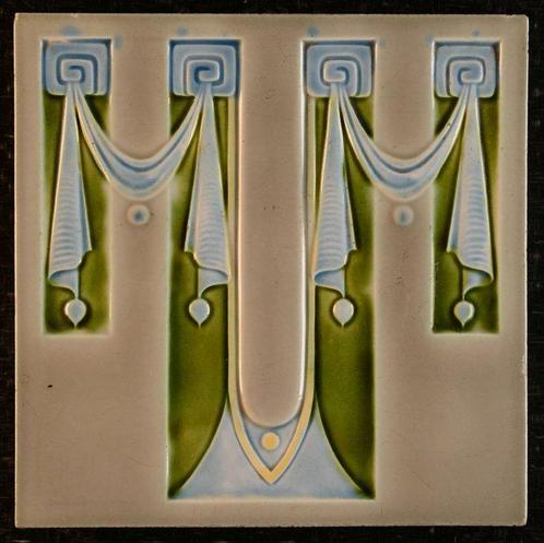 Jugendstil Tegel - Ofen- Porzellan- und Tonwarenfabrik, Antiquités & Art, Antiquités | Verre & Cristal