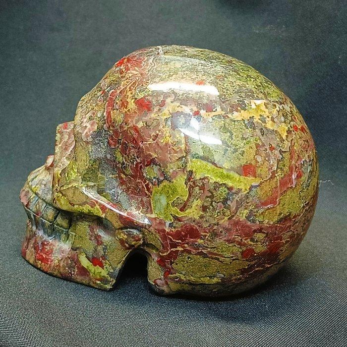 Handgemaakte kristallen schedel van drakenbloed jaspis, Verzamelen, Mineralen en Fossielen