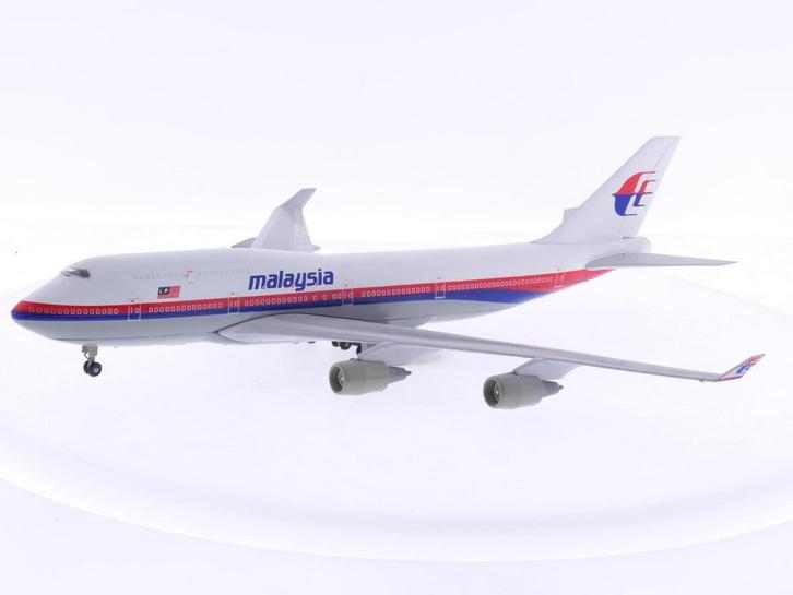 Schaal 1:250 Schabak 850/65 Boeing 747-400 Malaysia Airli..., Hobby en Vrije tijd, Modelbouw | Vliegtuigen en Helikopters, Gebruikt