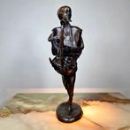 Statue Africaine Musicien en bronze patiné, H : 28 cm -