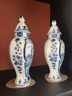 Vase (2) - Porcelaine, Antiek en Kunst