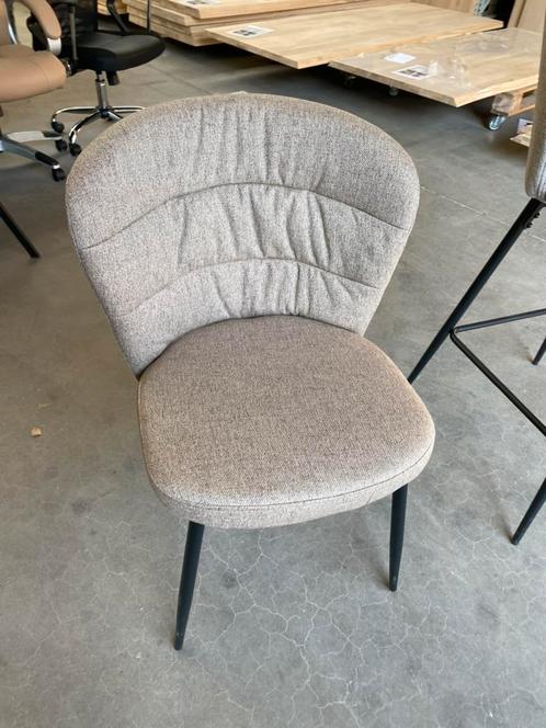 Eetkamerstoel beige stof (nieuw, outlet), Huis en Inrichting, Stoelen, Nieuw, Metaal, Stof