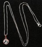 Aigue-marine - Argent, Médaillon d’argent à l’aigue-marine -