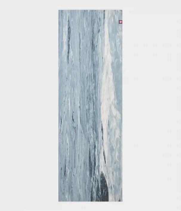 Manduka EKO Mat 71â€ - Black Clay Marble 5mm, Sports & Fitness, Yoga & Pilates, Enlèvement ou Envoi