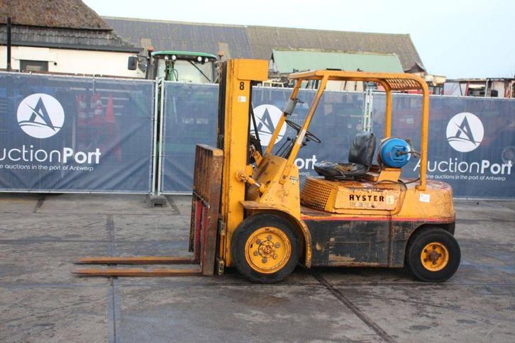 Veiling: Heftruck Hyster LPG 3000kg 6.47m, Zakelijke goederen, Machines en Bouw | Heftrucks en Intern transport, Ophalen