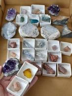Verzameling van 27 mineralen - kyaniet, rode calciet, cactus, Verzamelen, Mineralen en Fossielen