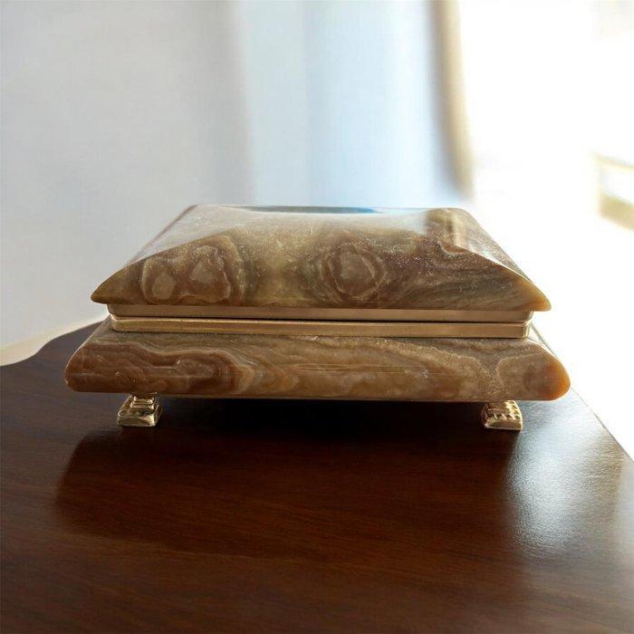 Doos (7) - Albast - Loting van 4 dozen, Antiek en Kunst, Curiosa en Brocante