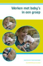 Werken met babys in een groep 9789085600558, Livres, Livres d'étude & Cours, Sylvia Nossent, Orpha Vanderhaegen, Verzenden