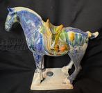 Figuur - Terracotta paard in de stijl van de Tang-dynastie -