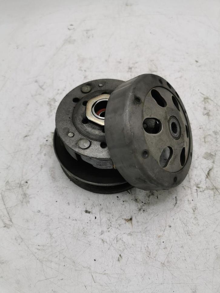 Sym / Peugeot / 4takt / euro2 / koppeling / koppelingshuis, Fietsen en Brommers, Brommeronderdelen | Scooters, Overige typen, Overige merken