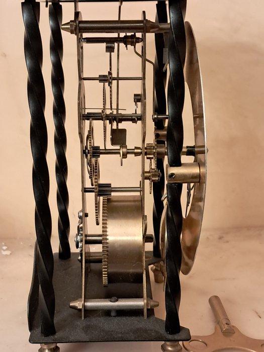 Klok - - Verguld brons - 1980-1990, Antiek en Kunst, Antiek | Klokken