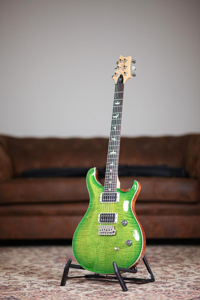 PRS CE24 | Eriza Verde, Musique & Instruments, Instruments à corde | Guitares | Électriques, Envoi