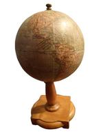Tabletop globe - 1928, Antiquités & Art, Antiquités | Autres Antiquités