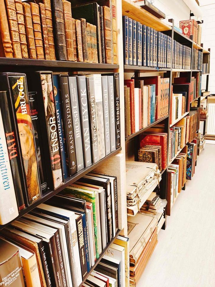 Antiquariaat koopt boeken, kunst en verzamelingen, Antiek en Kunst, Antiek | Boeken en Manuscripten