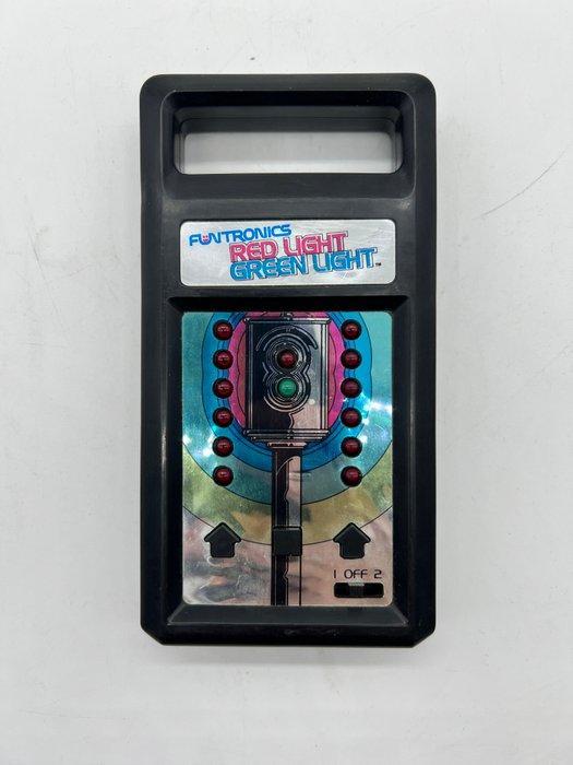 Funtronics, Mattel - Mattel Electronics Basketball - Mattel, Games en Spelcomputers, Spelcomputers | Overige Accessoires