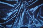 SanLeucio1789 - Fluweel Ik geef blauw aan - Textiel  - 600, Antiek en Kunst