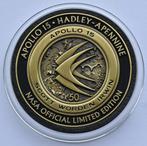 Apollo 15 gevlogen metalen medaillon in uitstekende staat,, Antiek en Kunst