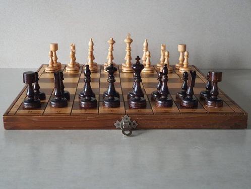 Zabytkowe szachy, figury o smukym design - Schaakspel -, Antiek en Kunst, Curiosa en Brocante