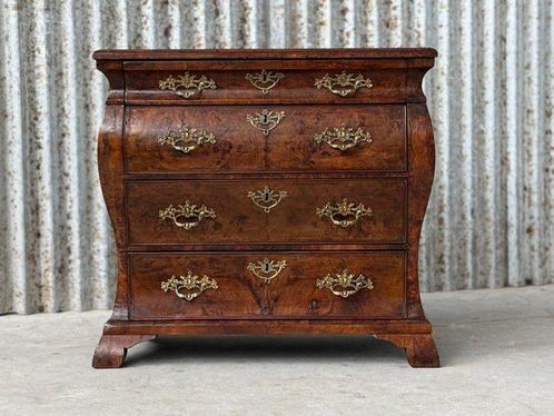 Commode - Commode, pendule, armoire, bufet, buffet - Noix de, Antiek en Kunst, Antiek | Meubels | Stoelen en Sofa's