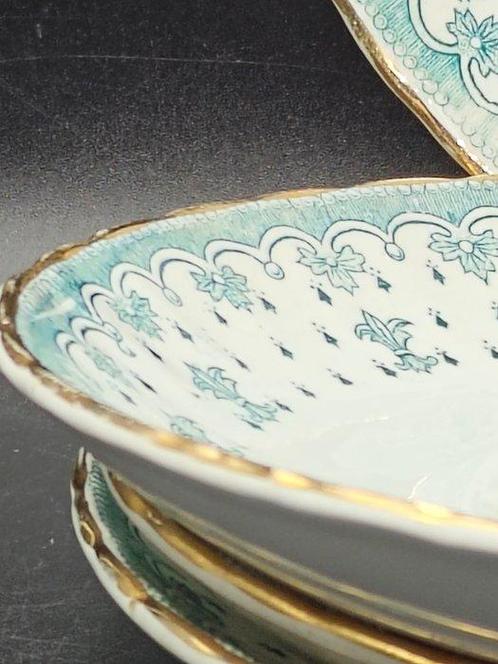 céramique de Maastricht - Petrus Regout - Assiette (4) -, Antiek en Kunst, Antiek | Keukengerei