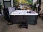 Luxe jacuzzi met 2 ligplaatsen, 96 jets!, snel leverbaar