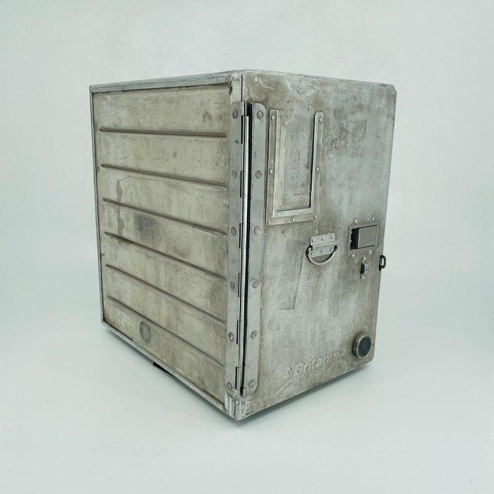 Driessen Aviation - Container - Britannia Airways galley, Antiek en Kunst, Antiek | Wandborden en Tegels